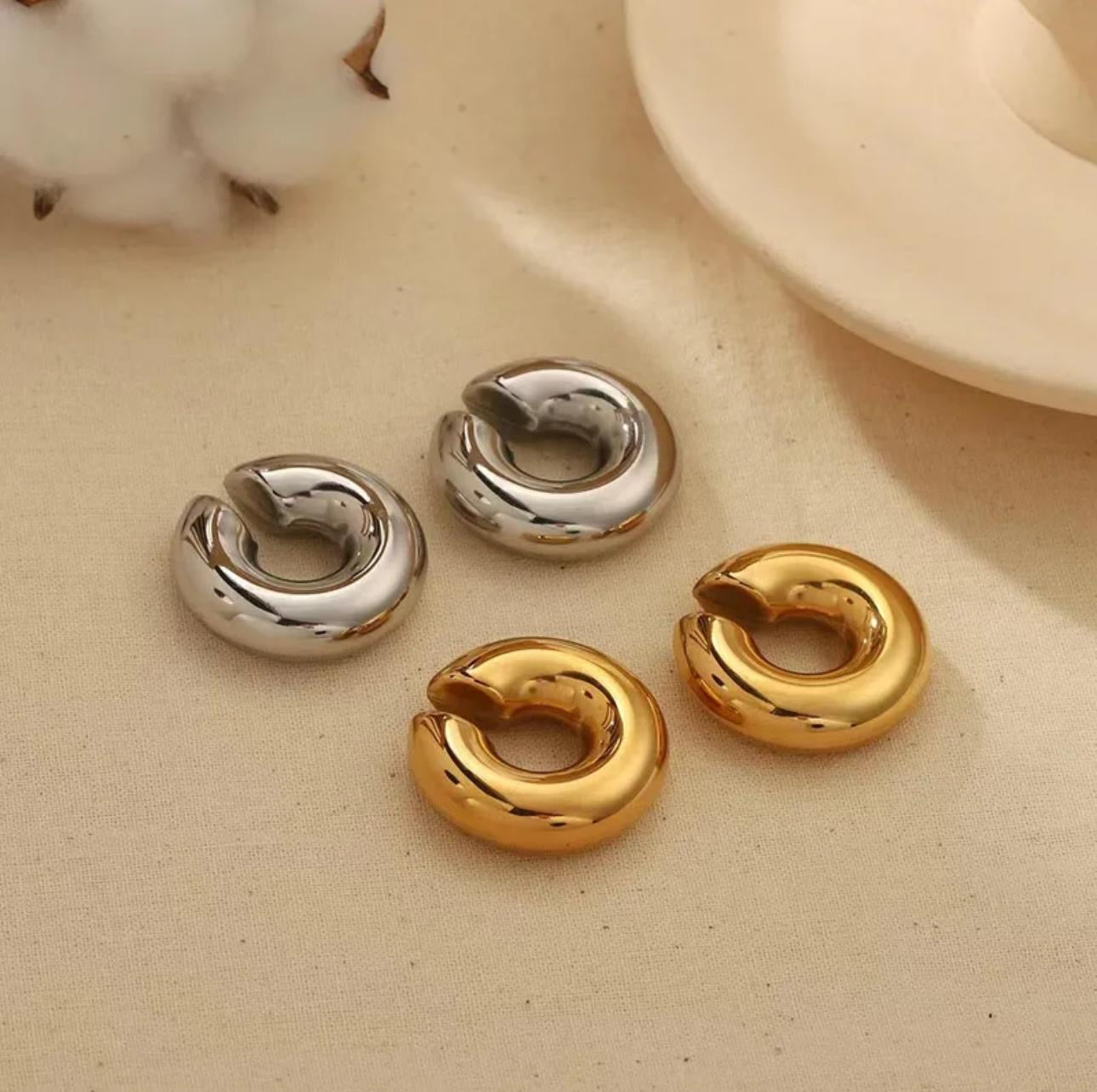Curve Trendy Ear Cuffs