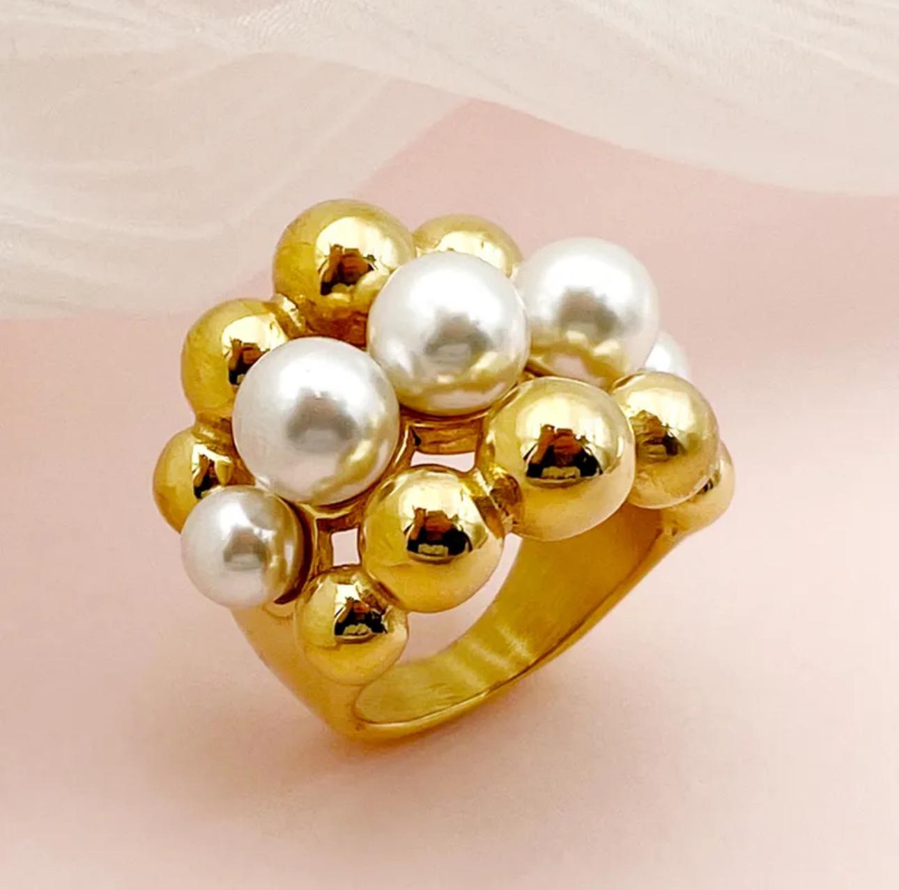 Elegant Pearl Ring