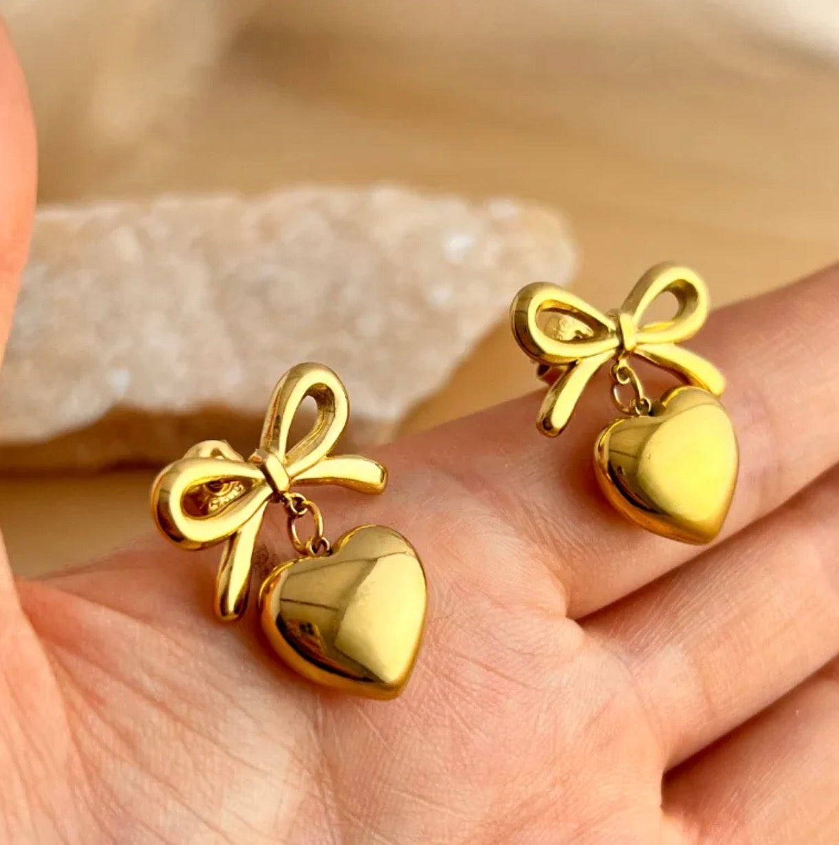 Lazy Heart Earring