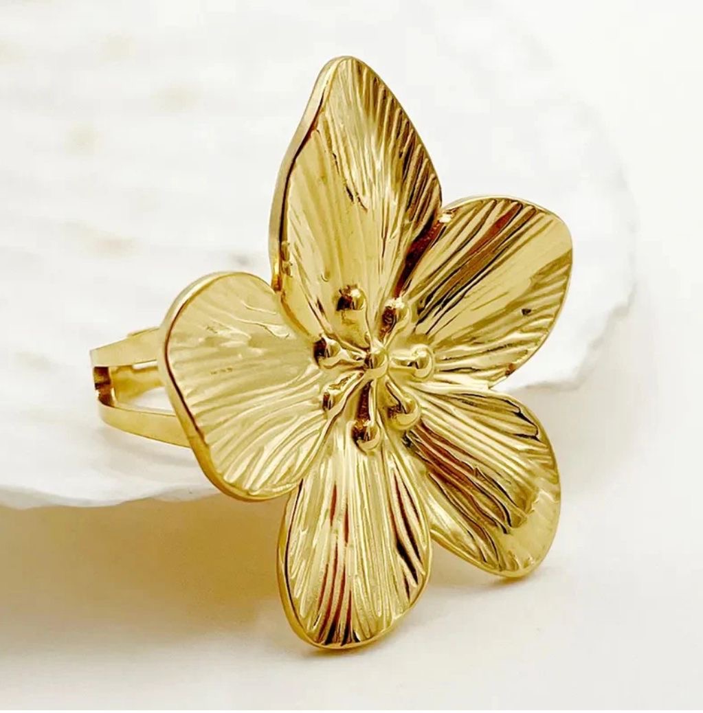 Big Flower Ring (Ajustable)