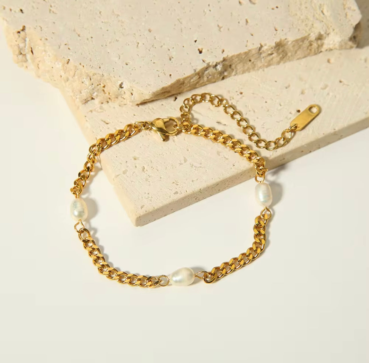 Cuban Pearl Bracelet