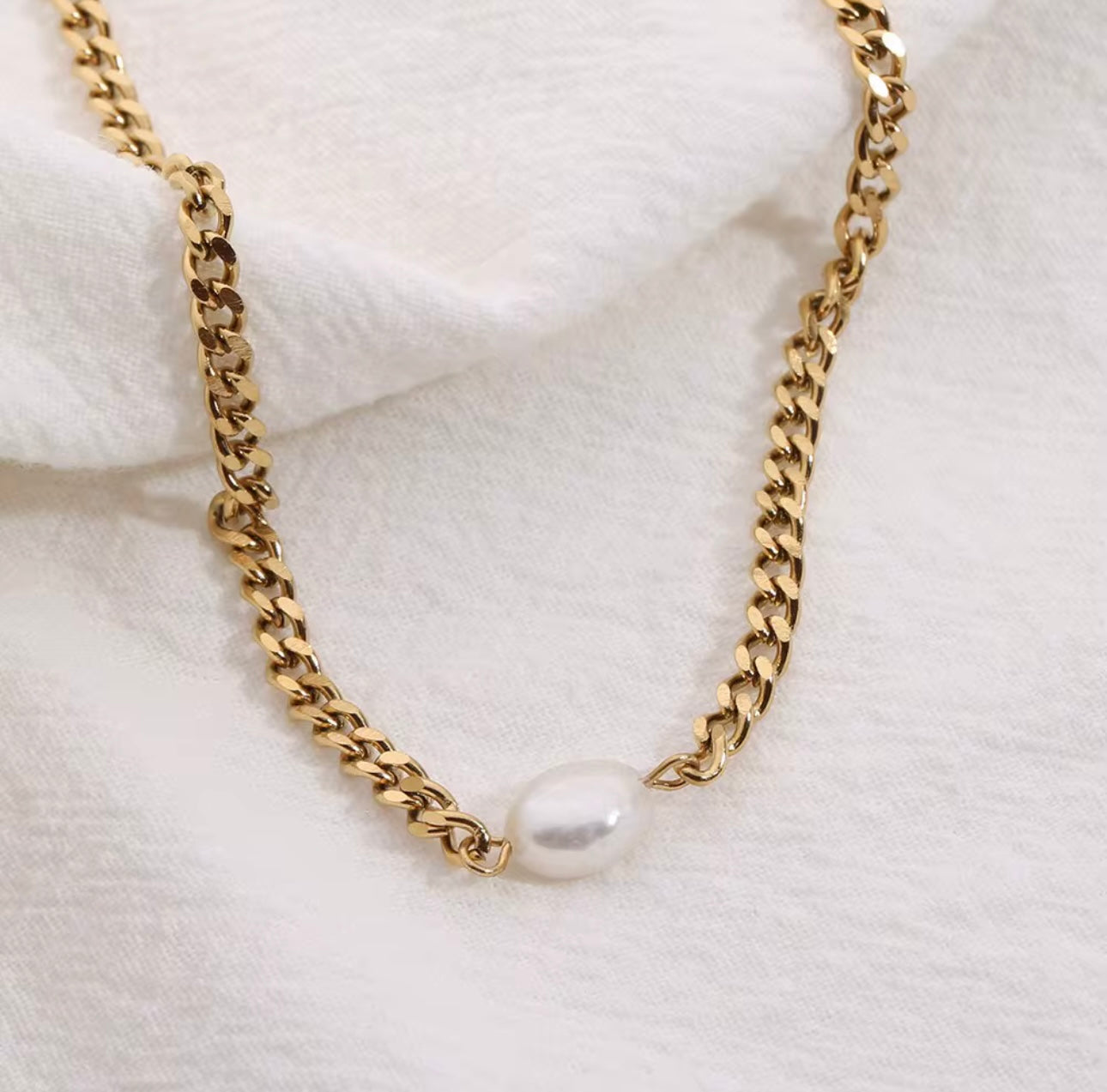 Pearl Choker