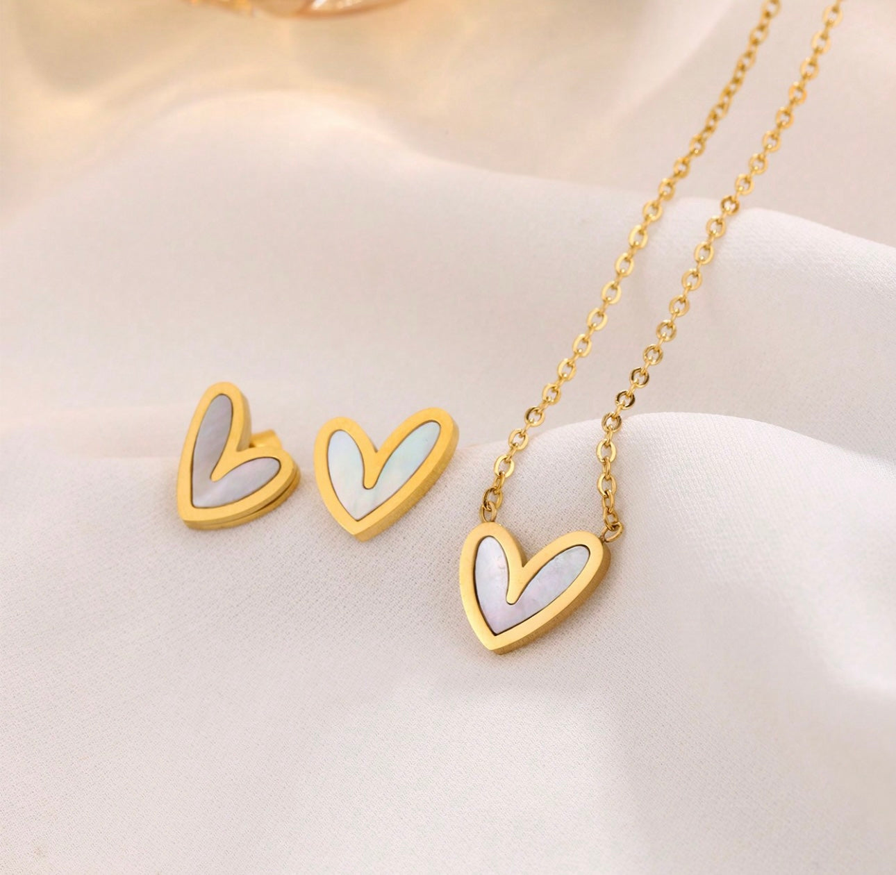 Lovely Heart Gold Set