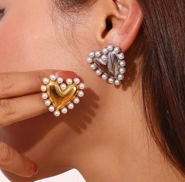 Retro Pearl Heart Earring