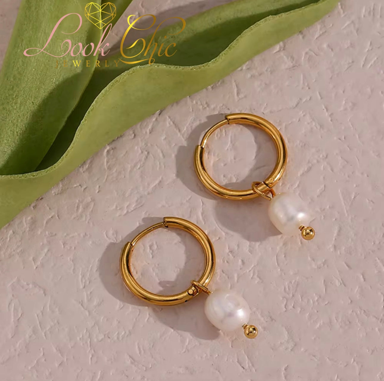Retro Pearl Earing